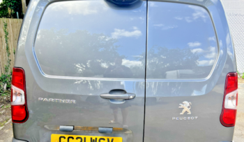
										Peugeot Partner 1.5 BlueHDi Long 130 Asphalt Damaged salvage Automatic 8 GEARS full									