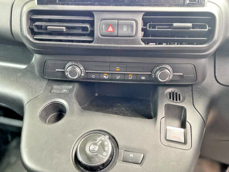 Peugeot Partner 1.5 BlueHDi Long 130 Asphalt Automatic