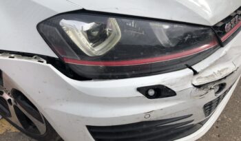 
										Volkswagen Golf GTI full									