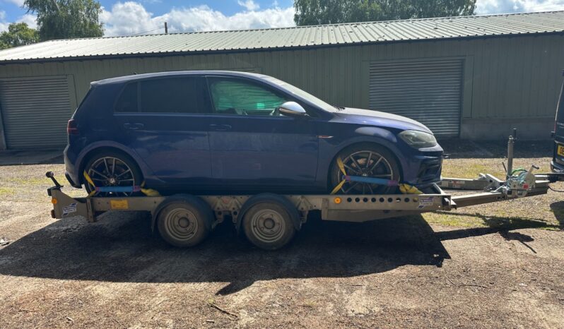 
								2017 Golf r 2.0 dsg full									
