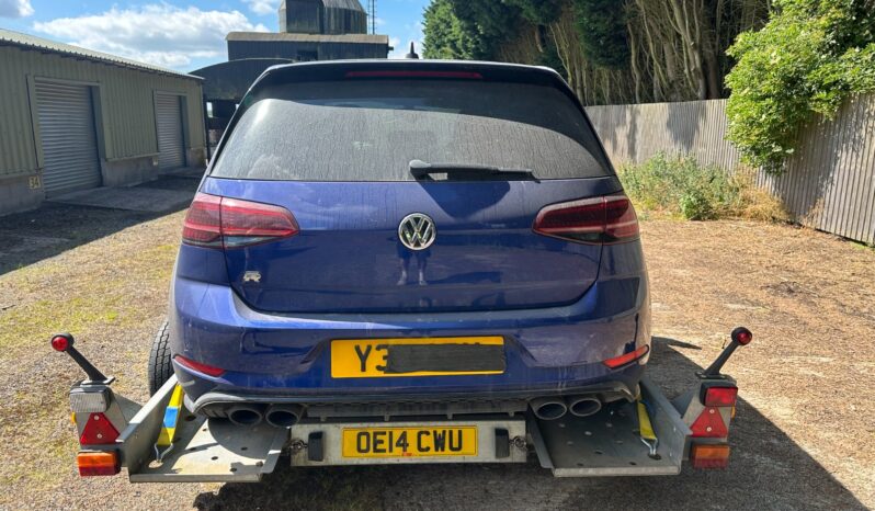 
								2017 Golf r 2.0 dsg full									